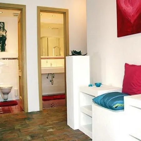 Martin - Modern Apartment