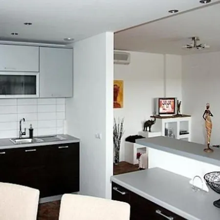 Martin - Modern Apartment